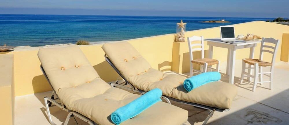 Фото Parthenis Beach Suites by the Sea