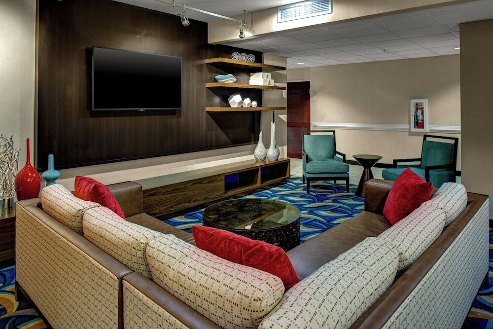 Фото Courtyard by Marriott New Bern