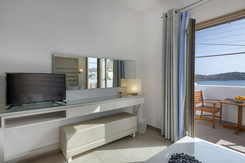 Фото Lithos by Spyros & Flora