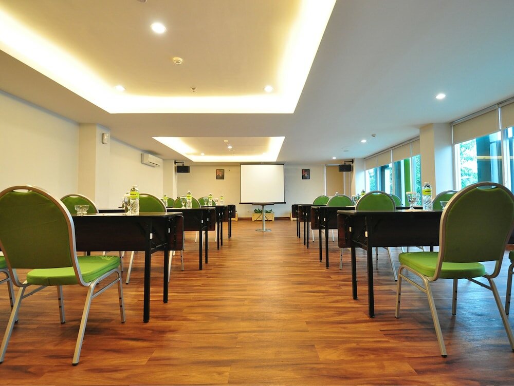 Фото MaxOneHotels.com at Kramat