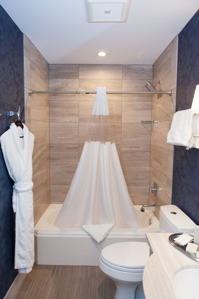 Фото La Banque Hotel