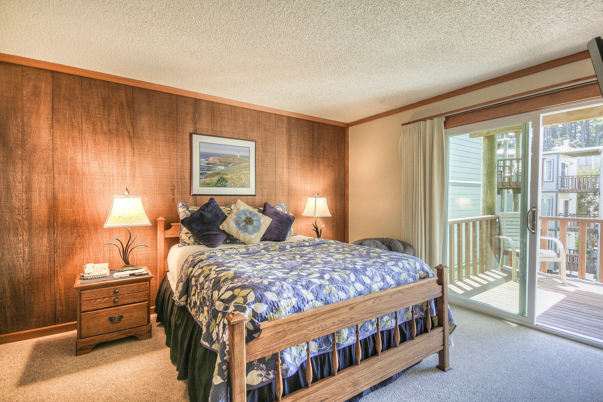 Фото Little Creek Cove Beachfront Resort