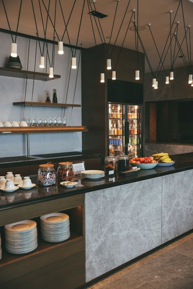 Фото Sheraton Hong Kong Tung Chung Hotel