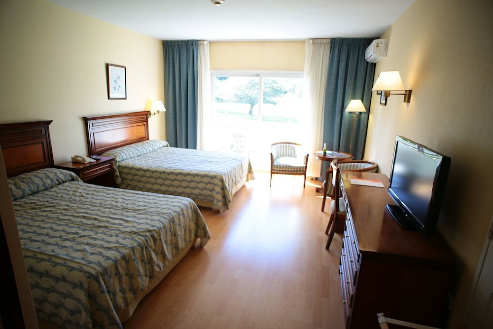 Фото Howard Johnson by Wyndham, Villa General Belgrano