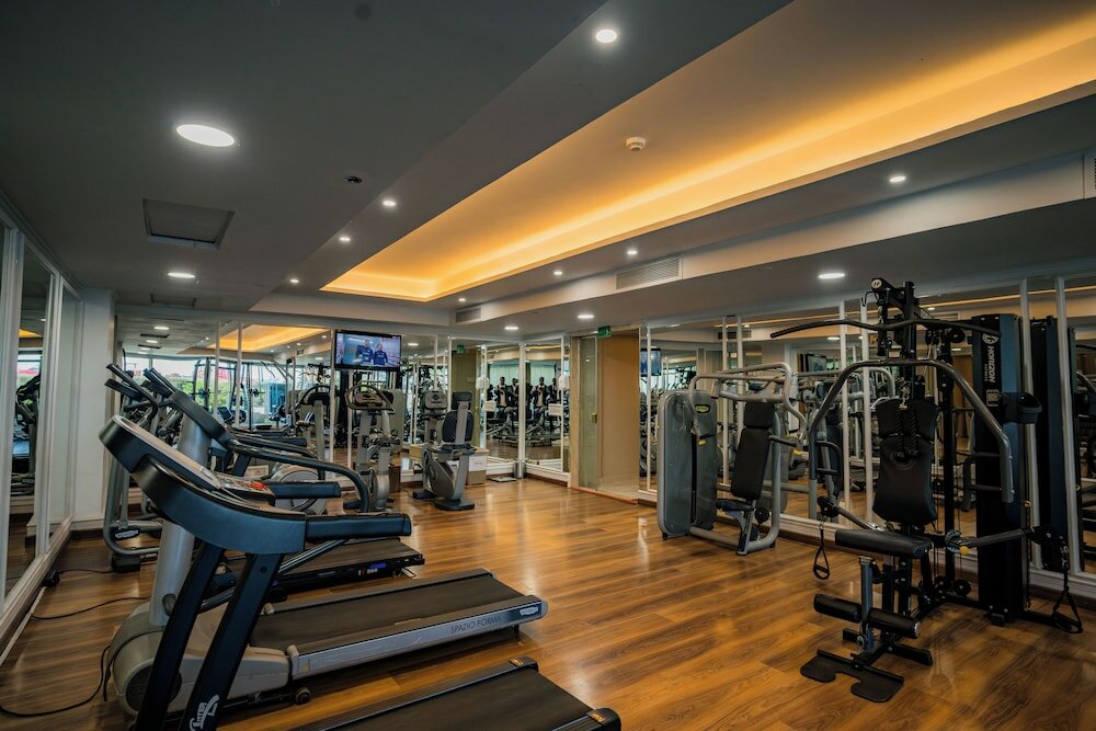 Фото Sunrise Alex Avenue Hotel