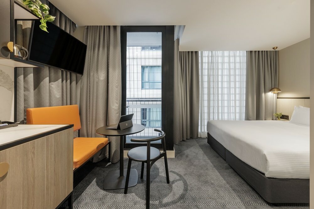Фото Brady Hotels Jones Lane