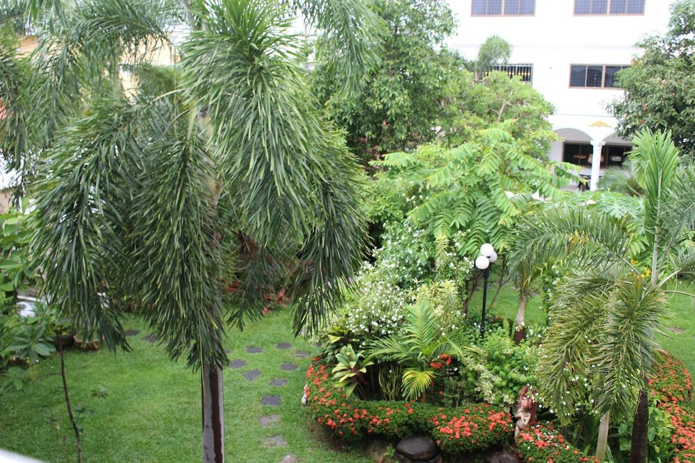 Фото White Elephant Resort