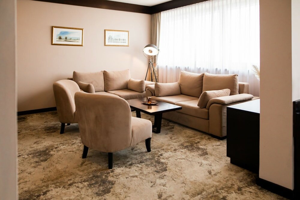 Фото Malak Regency Hotel