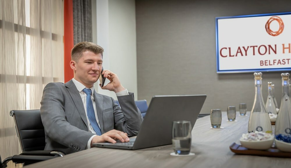 Фото Clayton Hotel Belfast