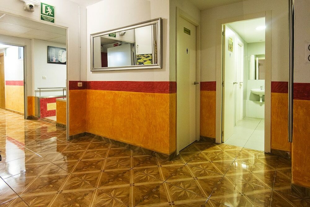 Фото Go Bcn Hi Sants - Hostel