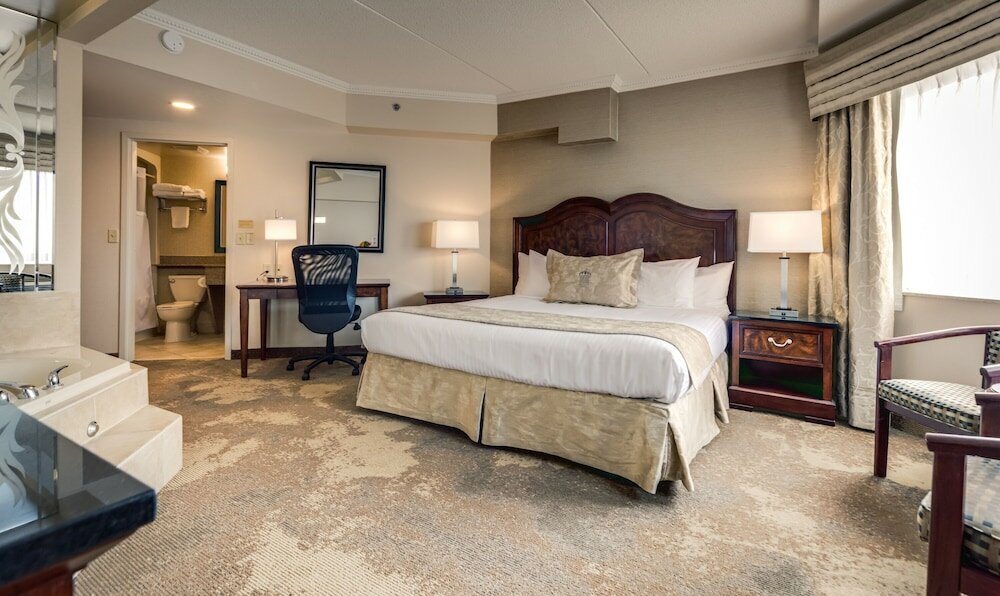 Фото Monte Carlo Inn & Suites Downtown Markham