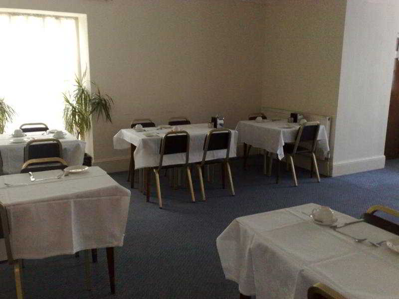 Фото Oyo Central Hotel Golders Green