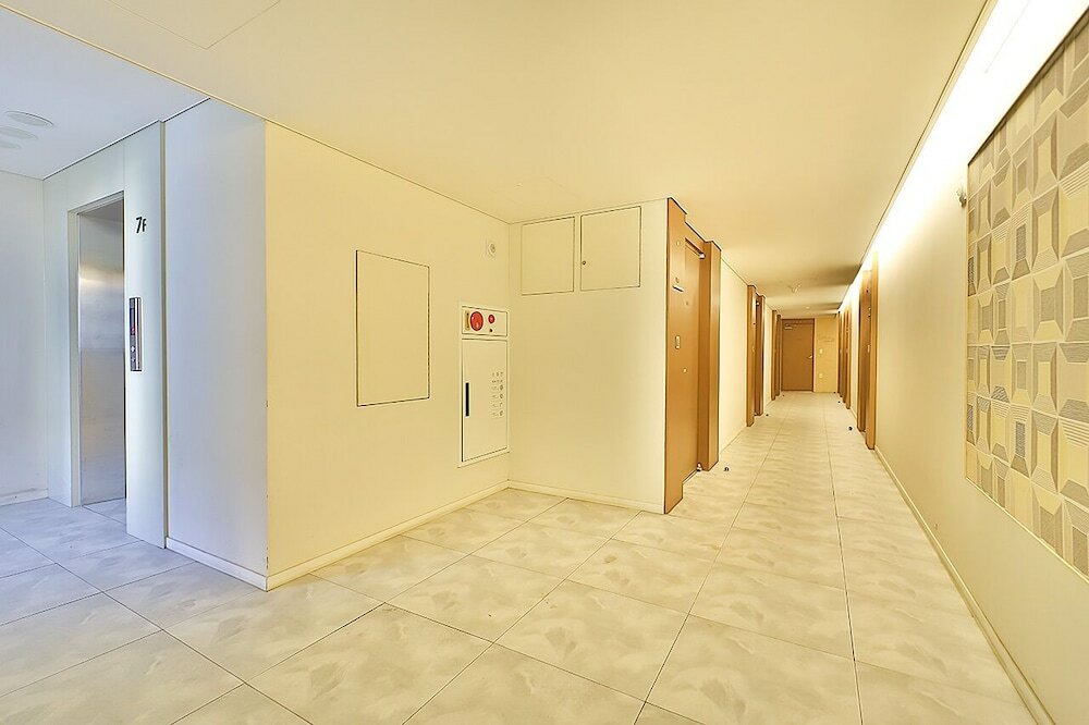 Фото Hotel Londoner Yongwon