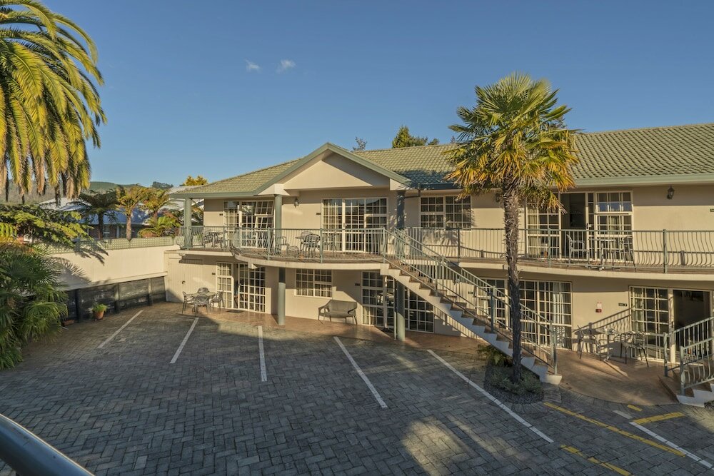 Фото Silver Fern Rotorua Suites & SPA