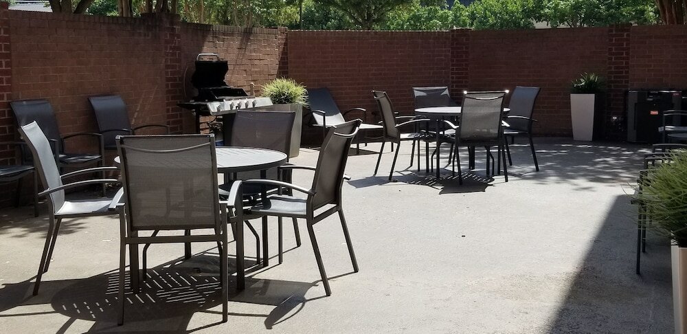 Фото Comfort Inn & Suites North Dallas - Addison