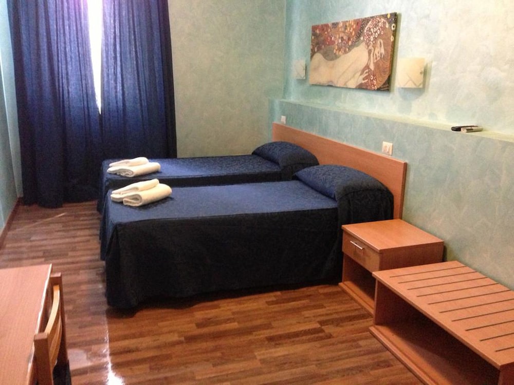 Фото Hotel Tokyo