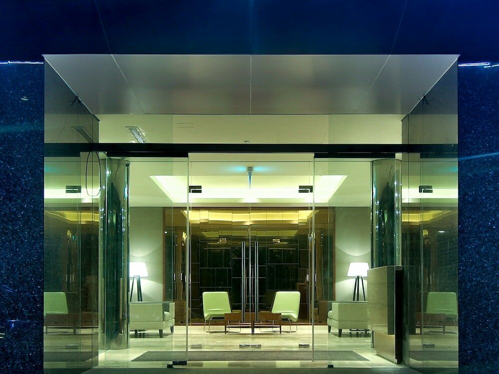 Фото Отель Hilton Colombo Residence