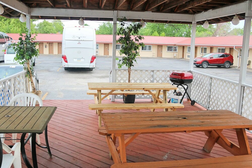 Фото Budget Host Inn Niagara Falls