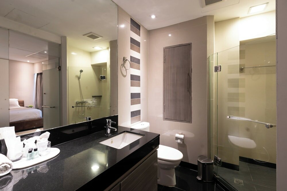 Фото Sukhothai Hotel and Residence