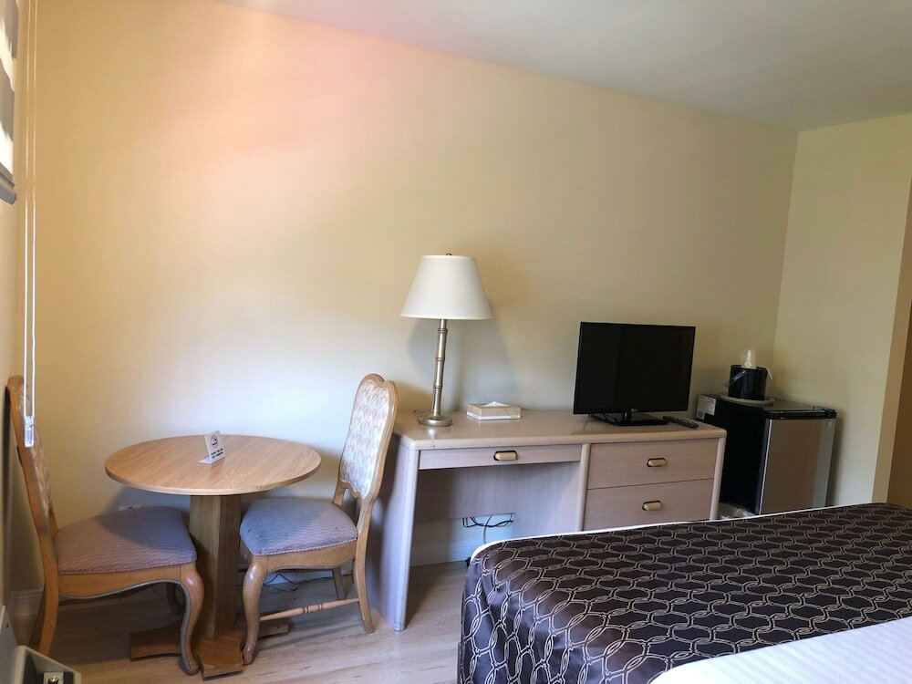 Фото Rotex Western Inn