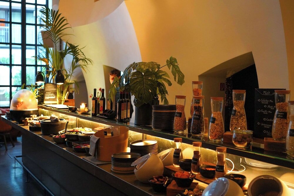 Фото East Hotel Hamburg