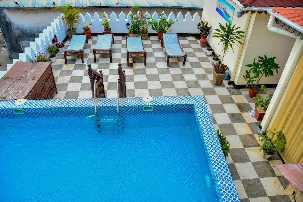 Фото Forodhani Park Hotel