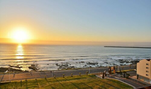 Гостиница Premier Hotel Regent в Ист-Лондоне