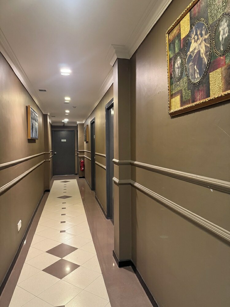 Фото Hotel Jjh Aliwal