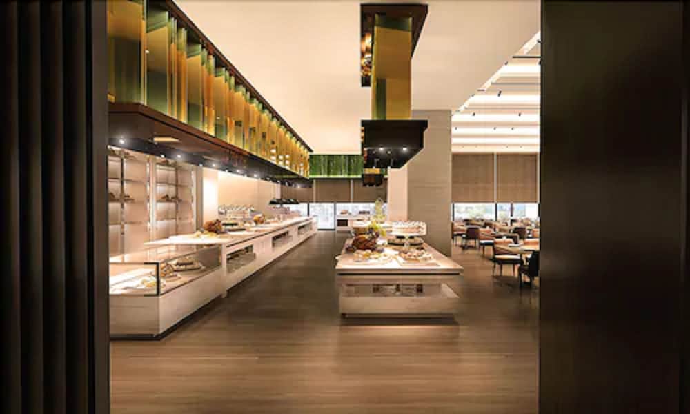 Фото Grand Royal Hotel