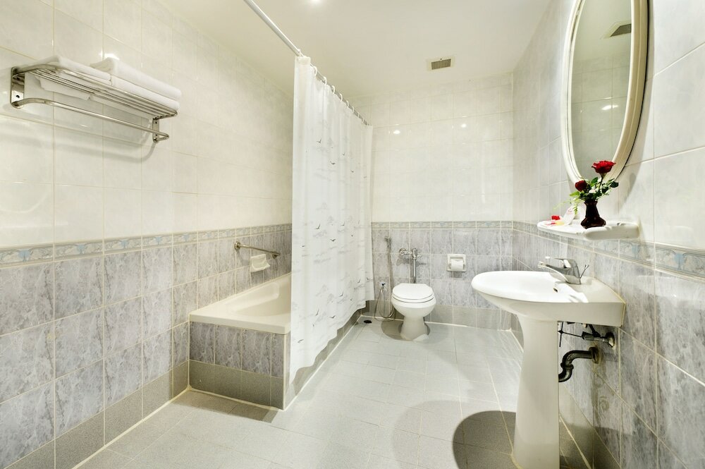 Фото Royal Rattanakosin Hotel