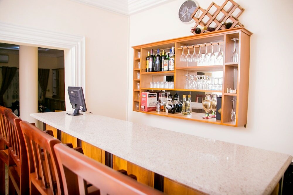 Фото Eden Vale Hotel