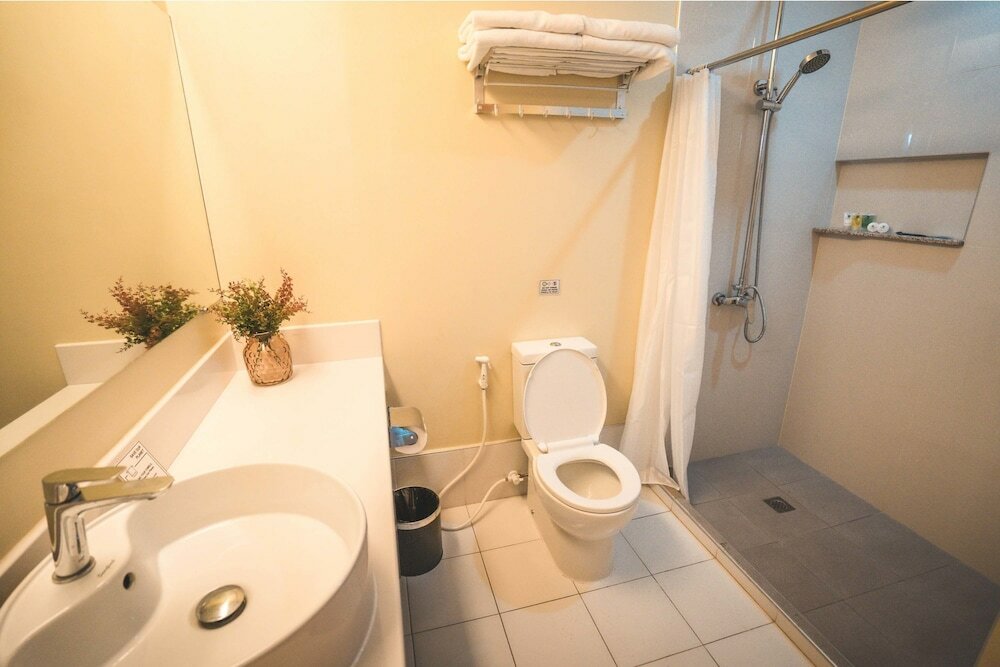 Фото Henia Hotel