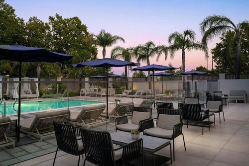 Внешний вид отеля Ac Hotel by Marriott Pleasanton в Плезантоне, фото 4