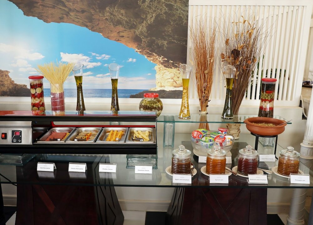 Фото Al Bander Hotel & Resort