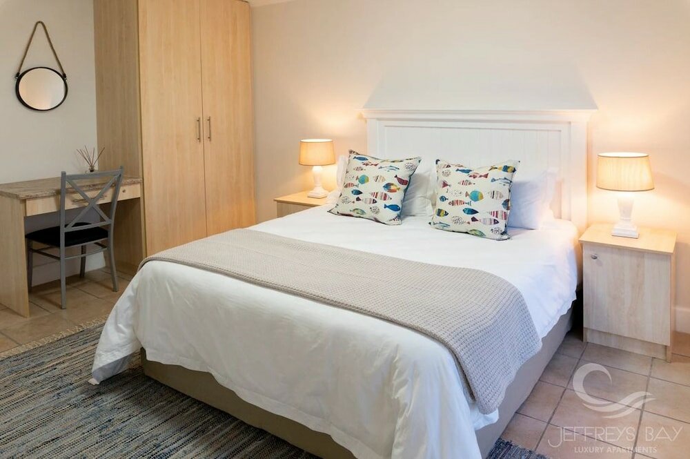 Фото Jeffreys Bay Luxury Apartments