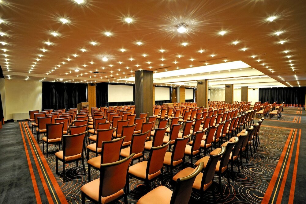 Фото Mövenpick Hotel Sarajevo