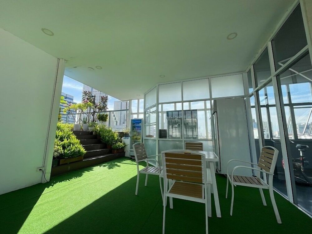 Фото Sapphire Hotel Silom Bangkok