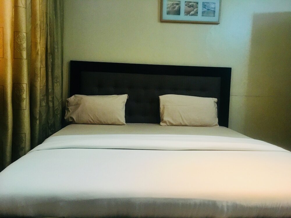 Фото Hillside Gardens