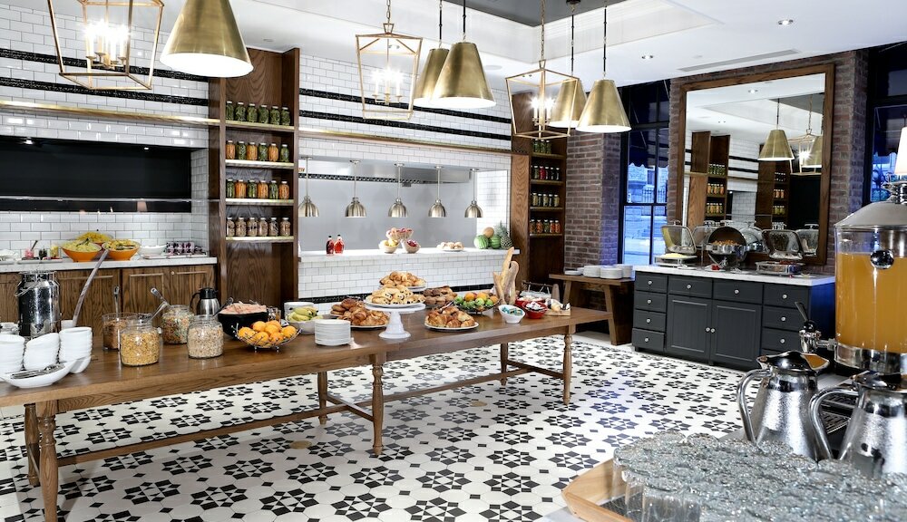 Фото DoubleTree by Hilton Ottawa Downtown