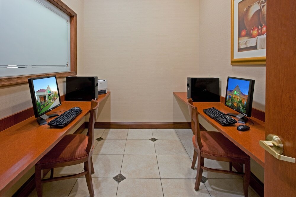 Фото Rockville Centre Hotel