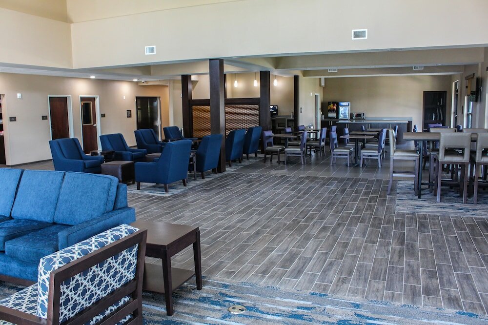 Фото Comfort Suites - South Austin