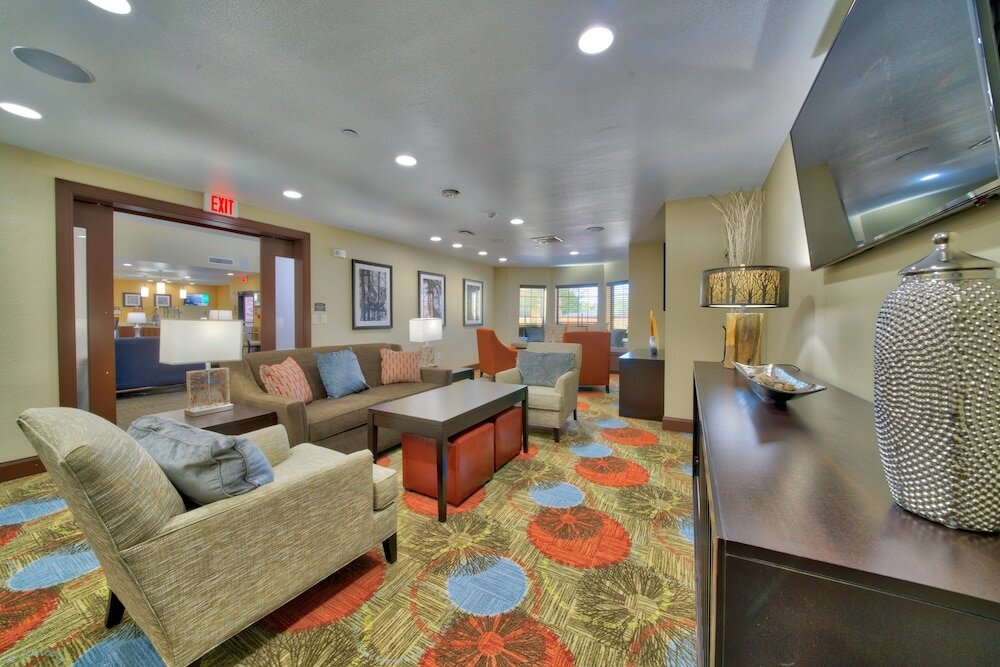 Фото Staybridge Suites Lubbock South, an Ihg Hotel
