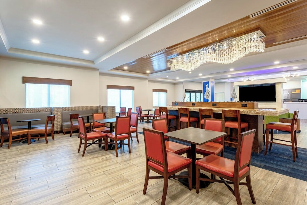 Фото Holiday Inn Express & Suites, International Drive, an Ihg Hotel
