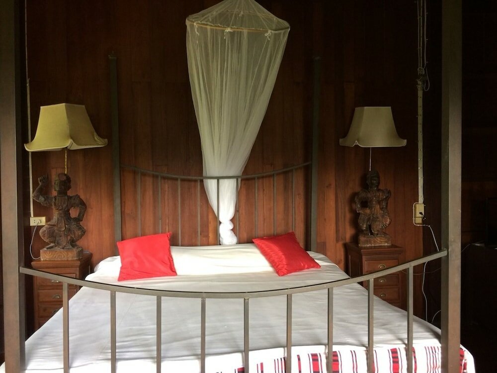 Фото Ruen Thai Rim Haad Resort