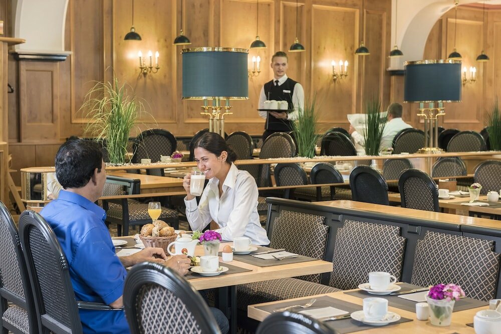 Фото Maritim Hotel Bonn