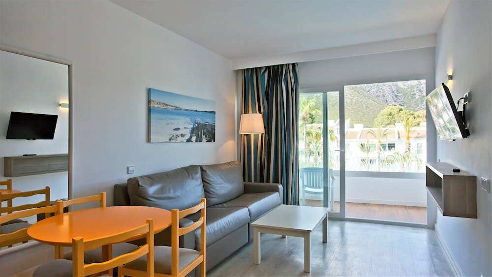 Фото Puerto Azul Suite Hotel