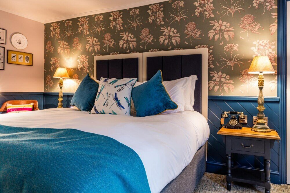 Фото The Hand & Spear