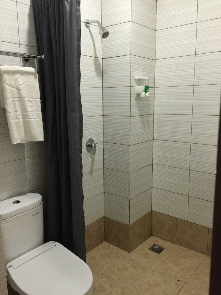 Фото Eatern Hotel