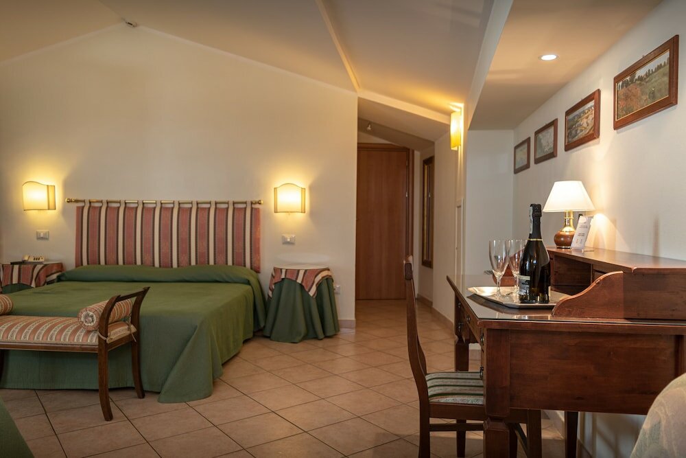 Фото Hotel Umbra