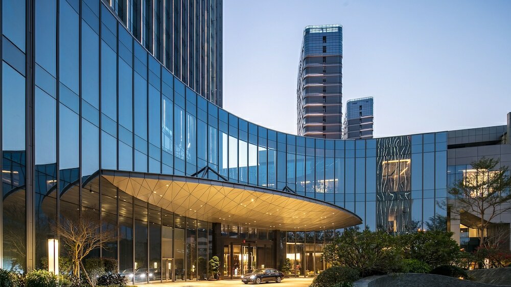 Фото Hualuxe Xiamen Haicang Harbour View, an Ihg Hotel